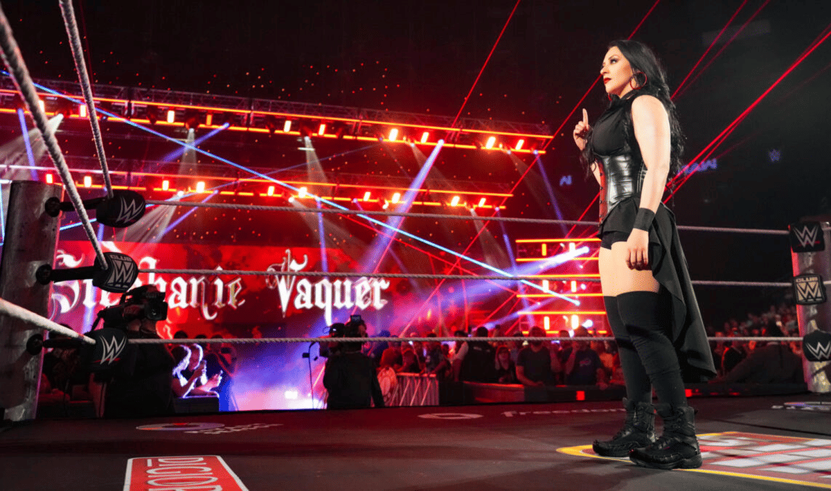 WWE Raw August 17, 26 - Stephanie Vaquer