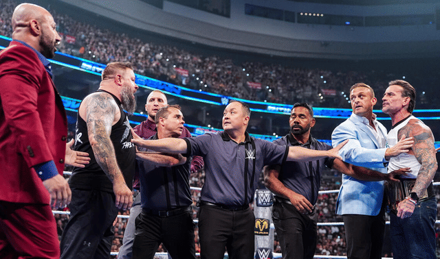 WWE SmackDown August 7, 26 CM Punk & Kevin Owens