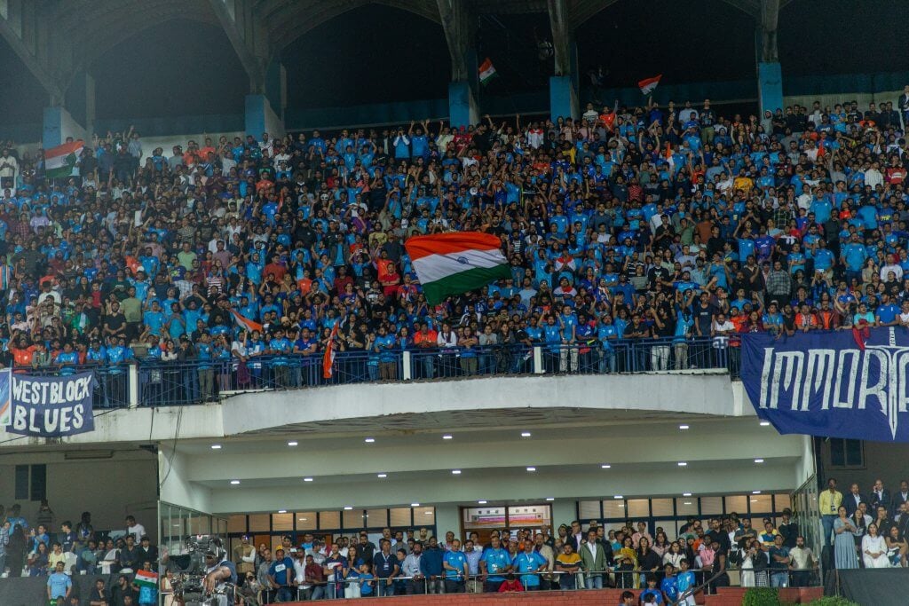 What happened the last time Indian football team played at Kanteerava Stadium?