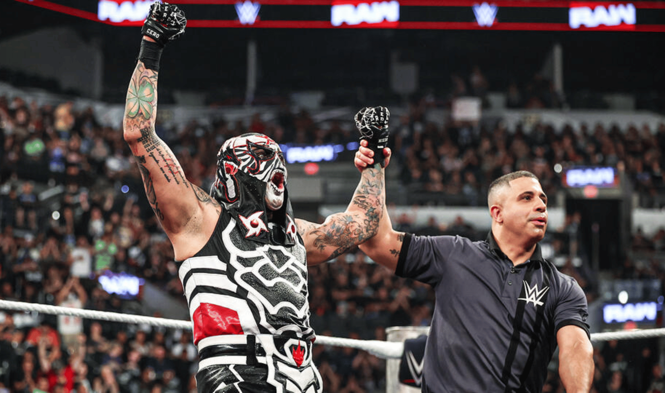 WWE Raw Results (September 21, 2026) - Penta & Roxanne Perez win MITB Qualifiers; 946 abduct Solo Sikoa; Oba Femi returns & more
