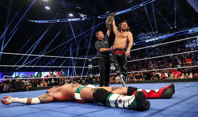 WWE SmackDown Sep 11, 26 Sami Zayn captures Undisputed title in Mexico City