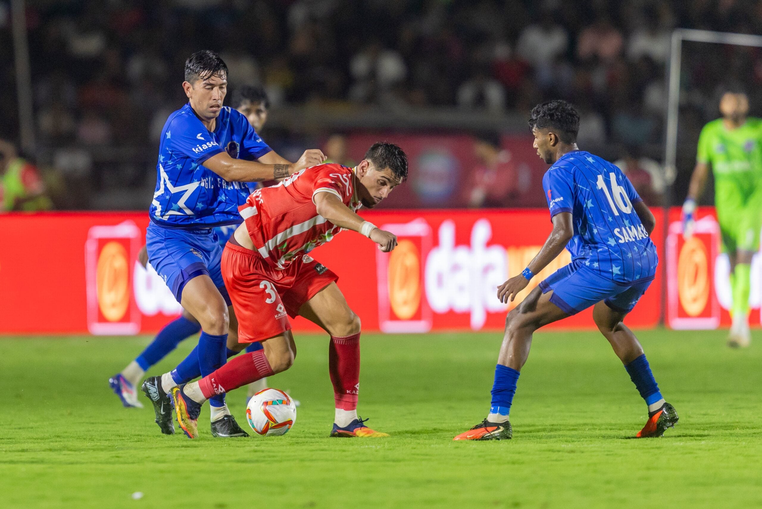 Kannur Warriors beat Thrissur Magic, continuing their win streak in Super League Kerala 2026