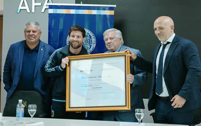 Lionel Messi receives the “Doctor Honoris Causa” title from the University of Buenos Aires (Courtesy: X/Argentina)