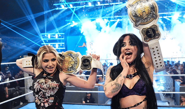 WWE SmackDown October 9, 26_ Alexa Bliss & Tatum Paxley win
